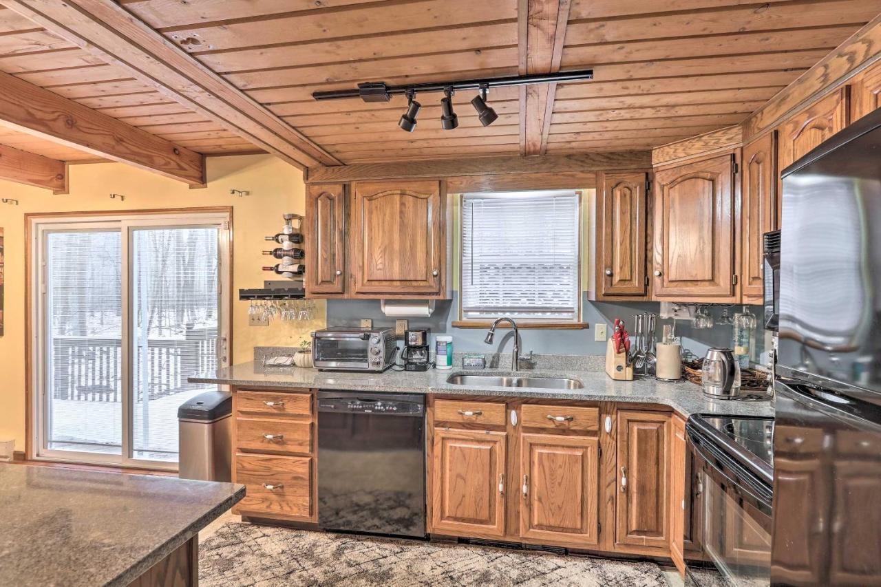 Henryville Home With Hot Tub About 5 Mi To Camelback! Exterior foto